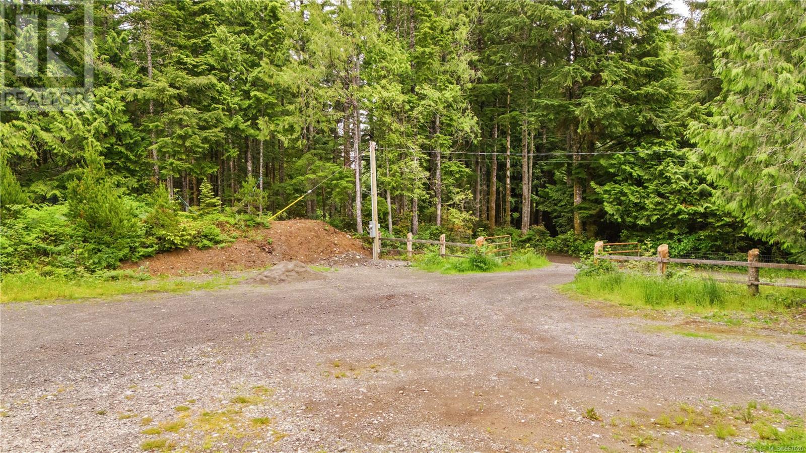 15 Sutton Rd, Ucluelet, British Columbia  V0R 3A0 - Photo 10 - 967520