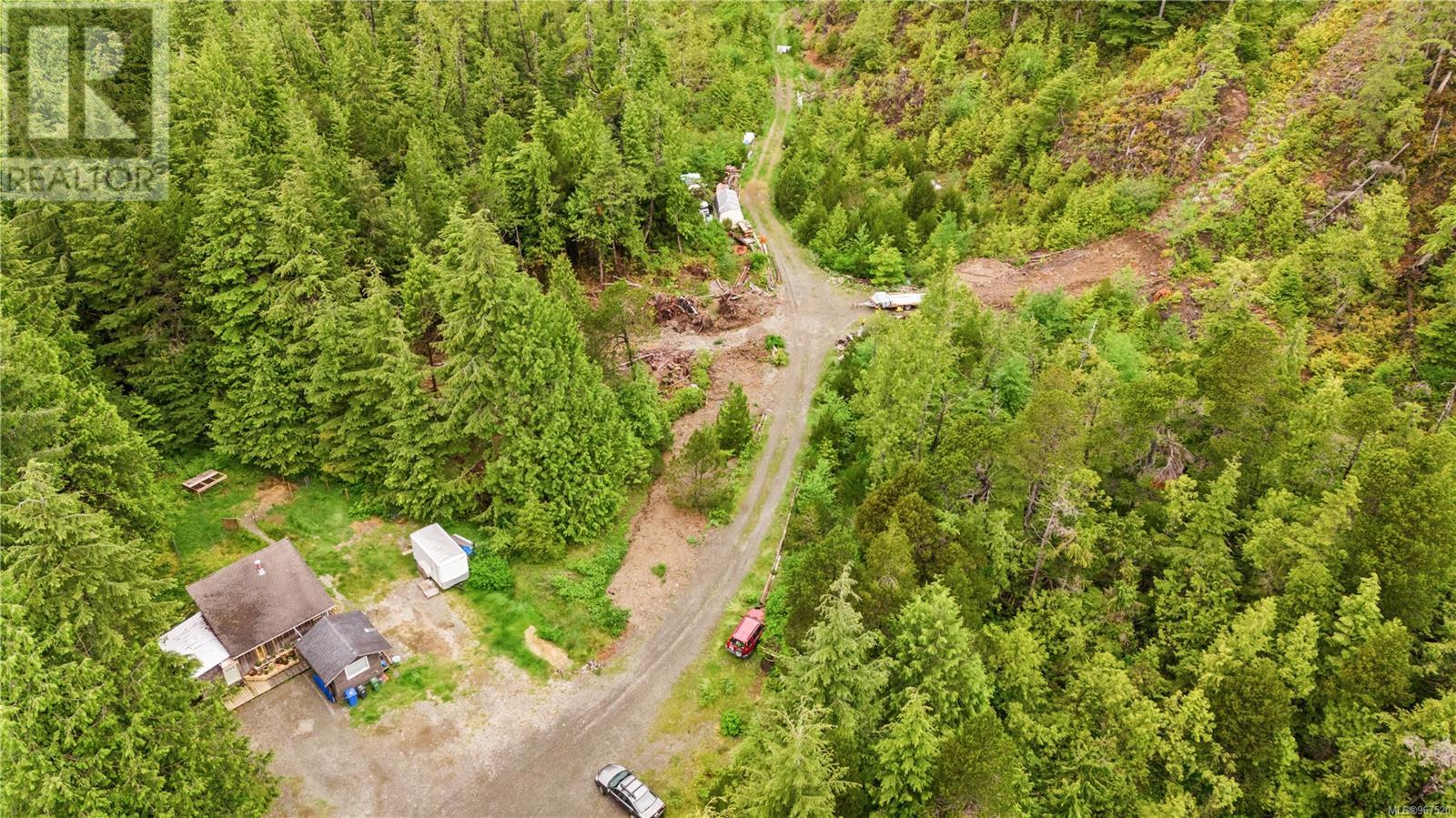15 Sutton Rd, Ucluelet, British Columbia  V0R 3A0 - Photo 12 - 967520