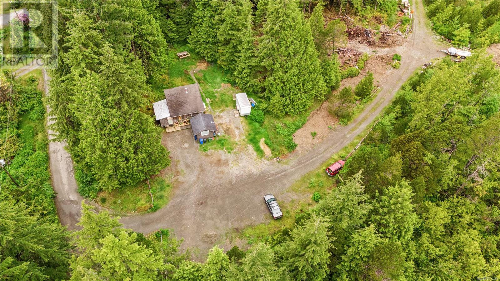 15 Sutton Rd, Ucluelet, British Columbia