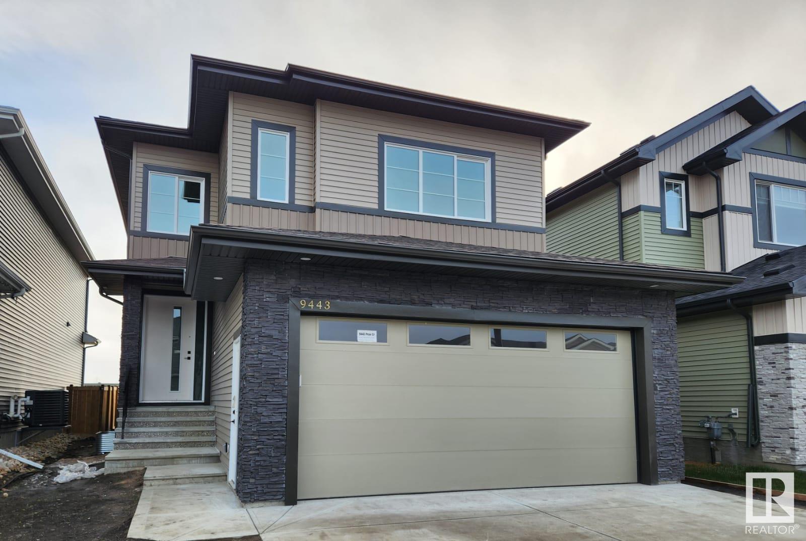 Property at 9443 Pear Cr SW image 2