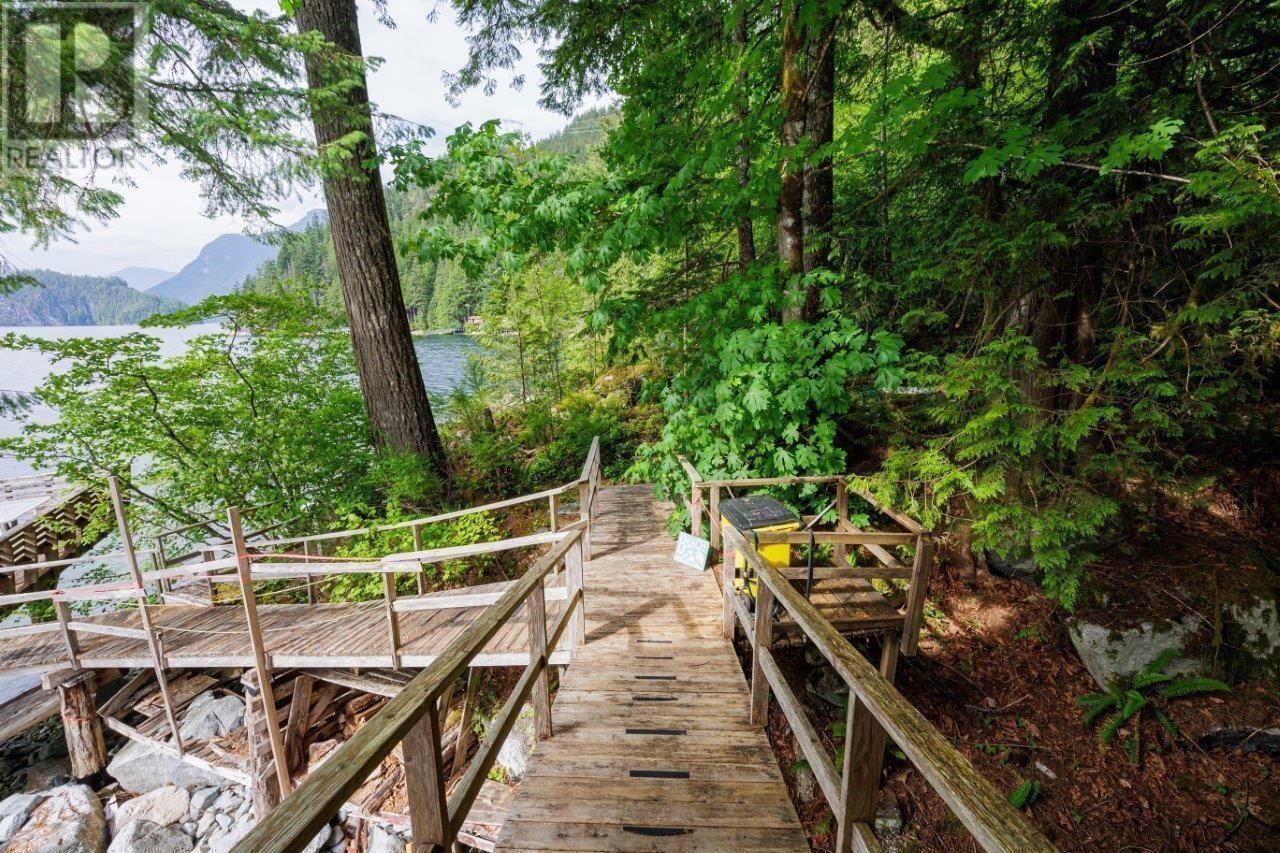 11 Johnson Bay, North Vancouver, British Columbia  V0V 0V0 - Photo 30 - R2973789