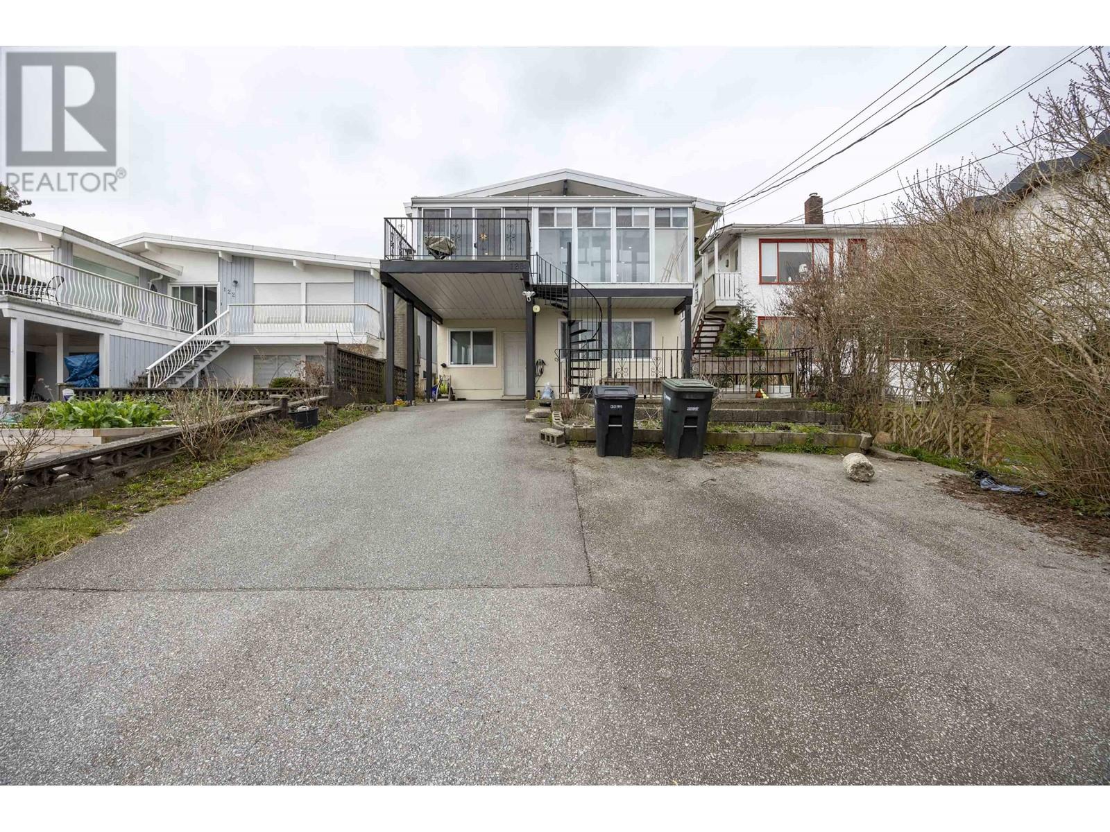 Property at 128 N HOLDOM AVENUE image 2