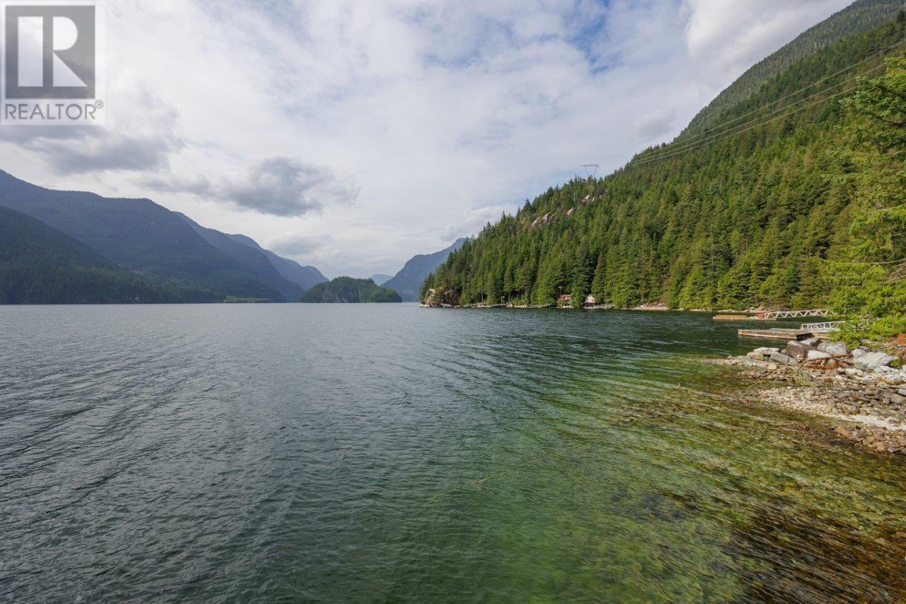 11 Johnson Bay, North Vancouver, British Columbia  V0V 0V0 - Photo 25 - R2973789