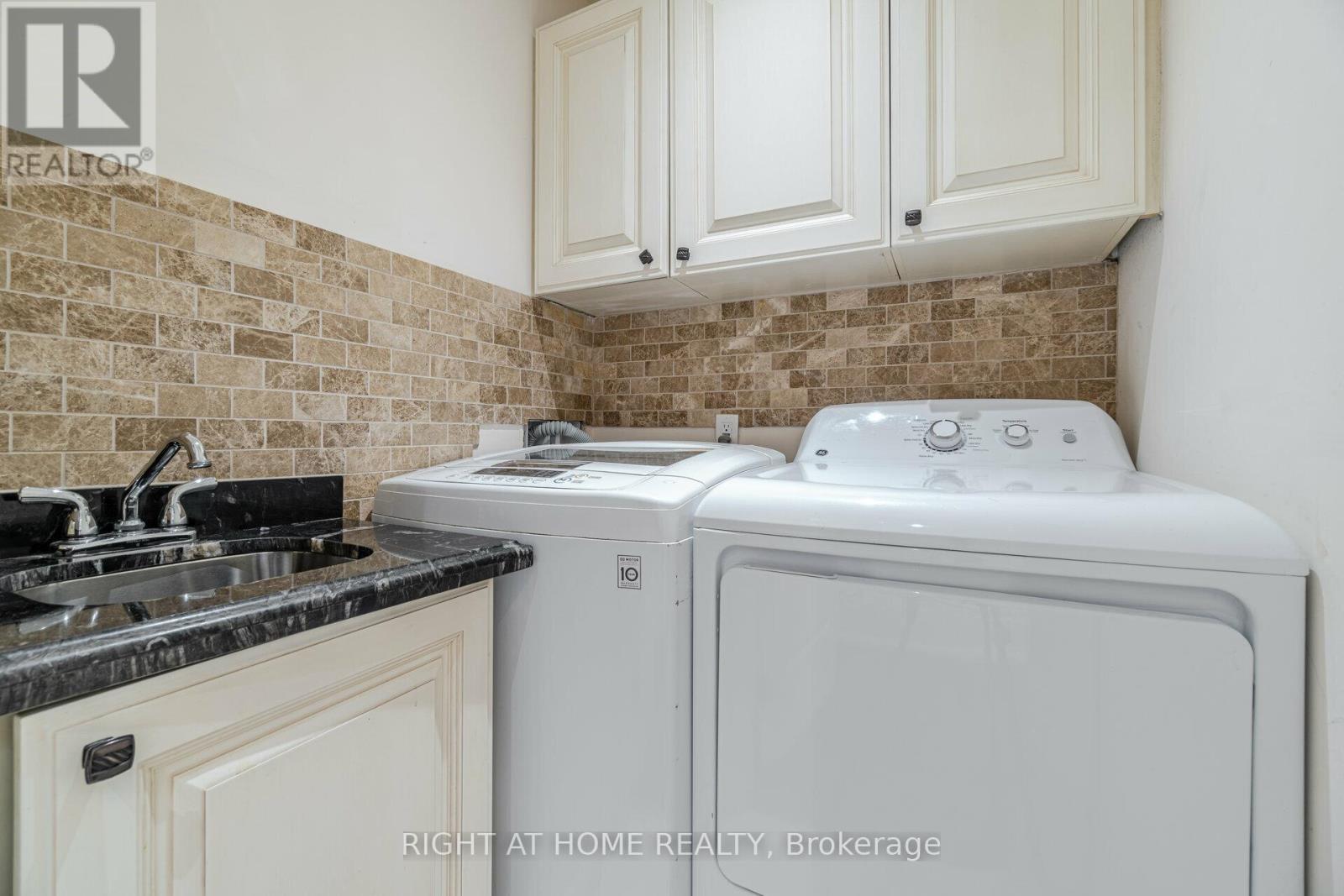 12 Walder Avenue, Toronto, Ontario  M4P 2R5 - Photo 27 - C12009507