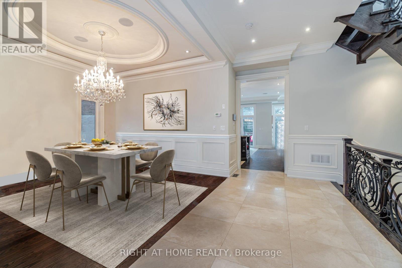 12 Walder Avenue, Toronto, Ontario  M4P 2R5 - Photo 4 - C12009507