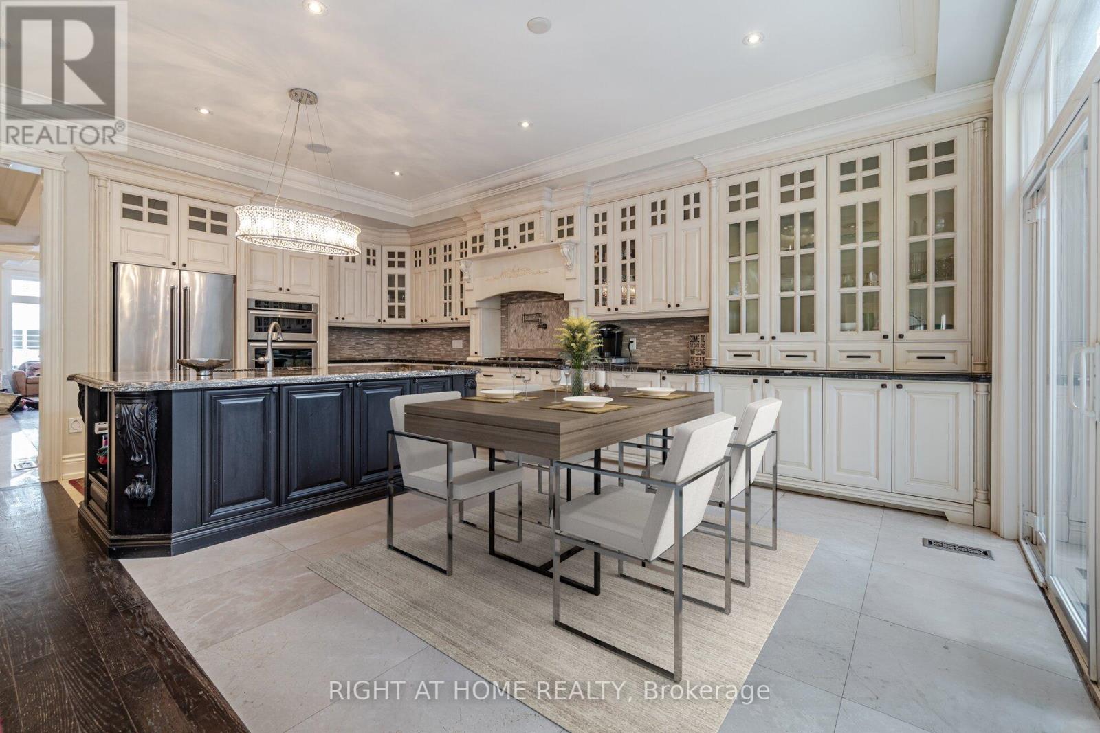 12 Walder Avenue, Toronto, Ontario  M4P 2R5 - Photo 8 - C12009507