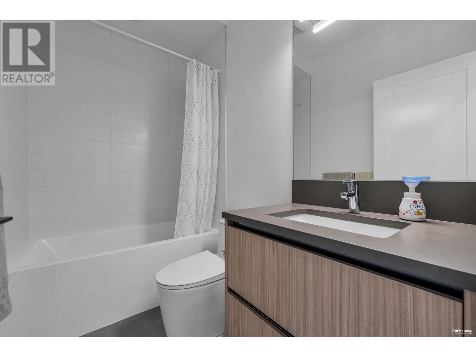 Listing Picture 16 of 24 : 3 5651 STEVESTON HIGHWAY, Richmond / 烈治文 - 魯藝地產 Yvonne Lu Group - MLS Medallion Club Member