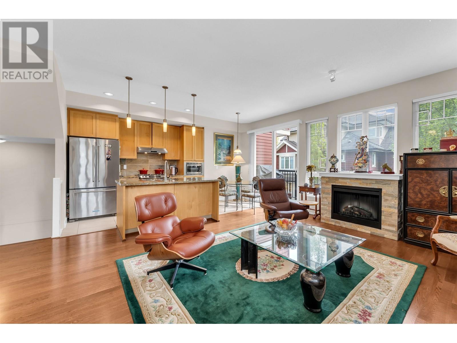 Listing Picture 4 of 23 : 53 6188 BIRCH STREET, Richmond / 烈治文 - 魯藝地產 Yvonne Lu Group - MLS Medallion Club Member