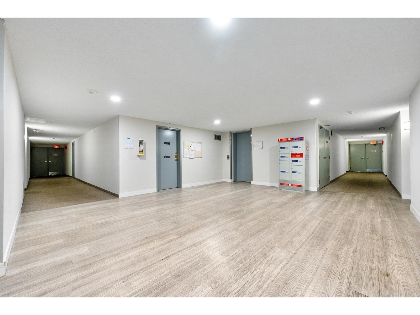 Property at 210 9635 121 STREET image 3