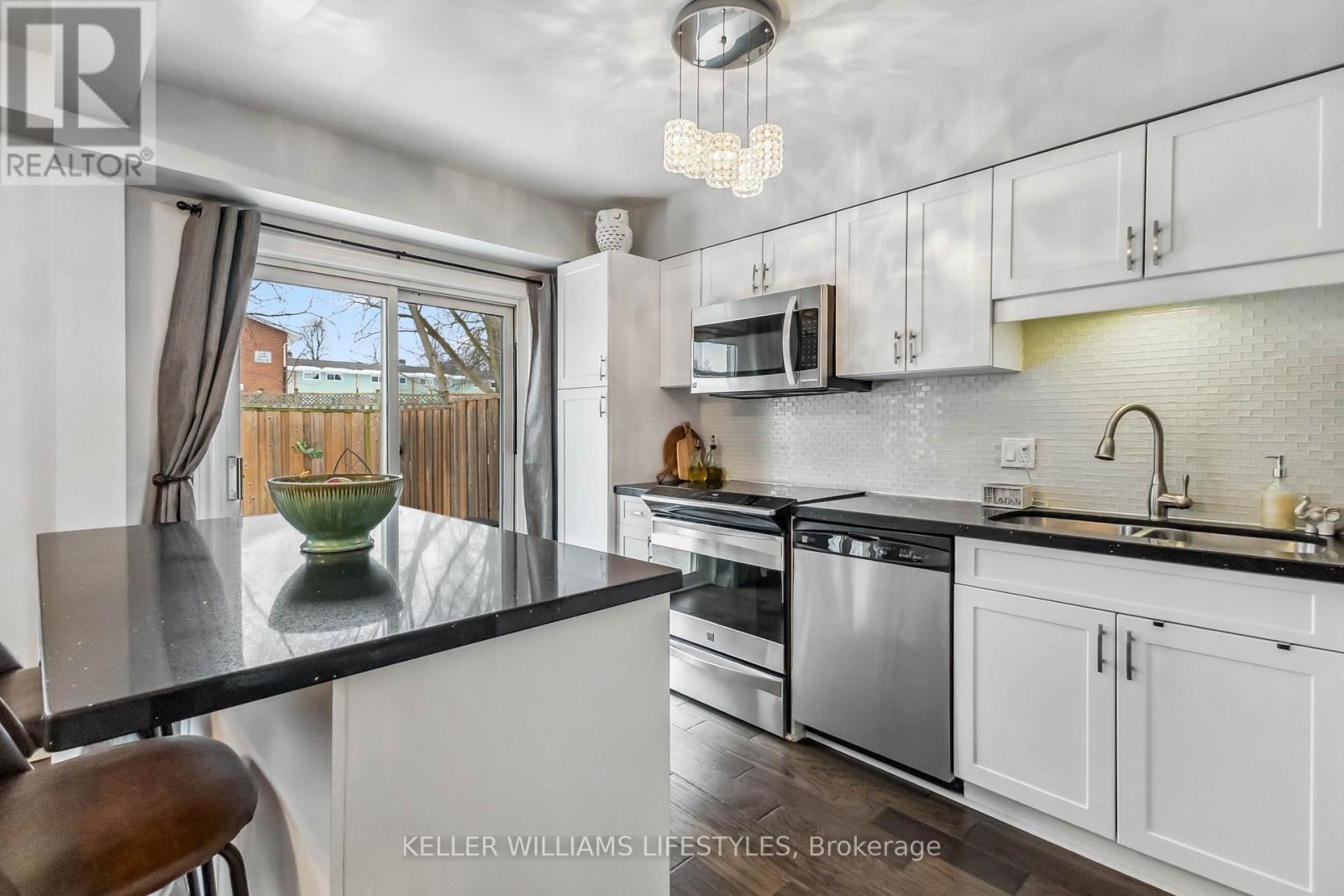 Photo 17 of 49 for 69 - 9 Ailsa Place
