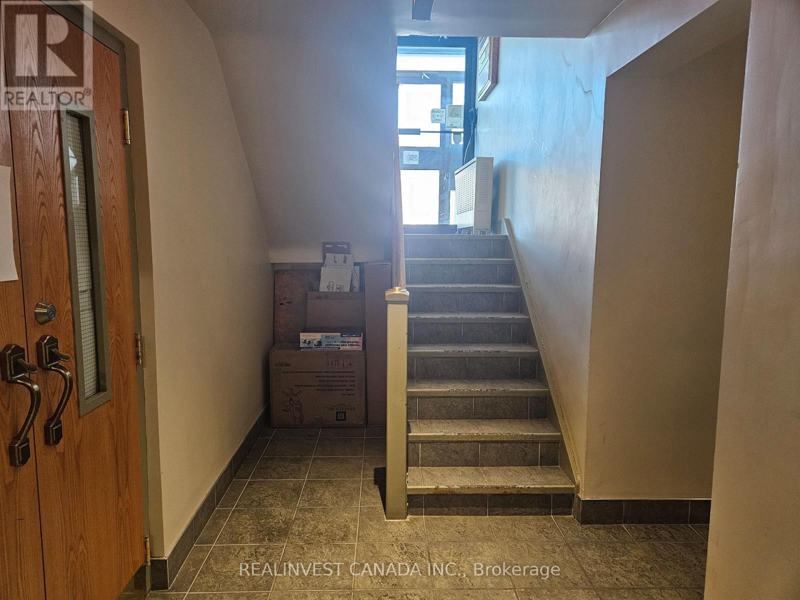 795 Wilson Avenue, Toronto, Ontario  M3K 1E4 - Photo 13 - W12009611