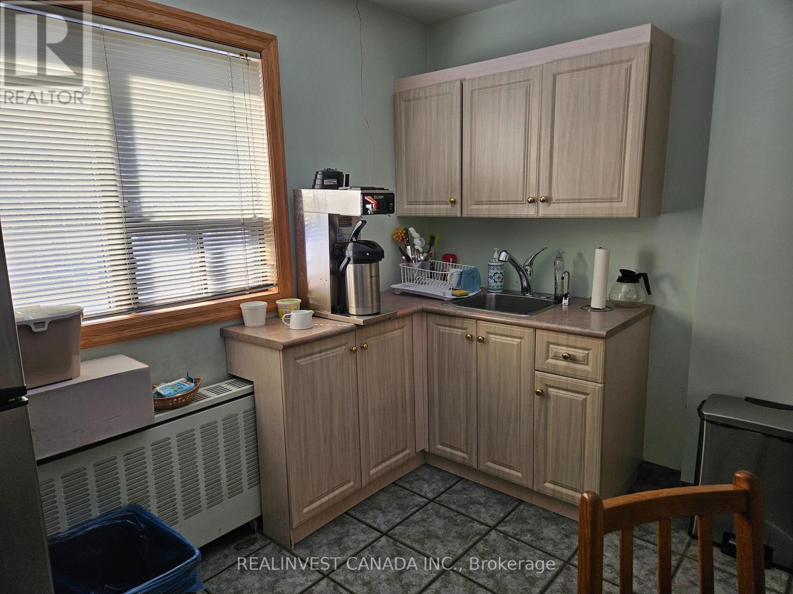 795 Wilson Avenue, Toronto, Ontario  M3K 1E4 - Photo 21 - W12009611