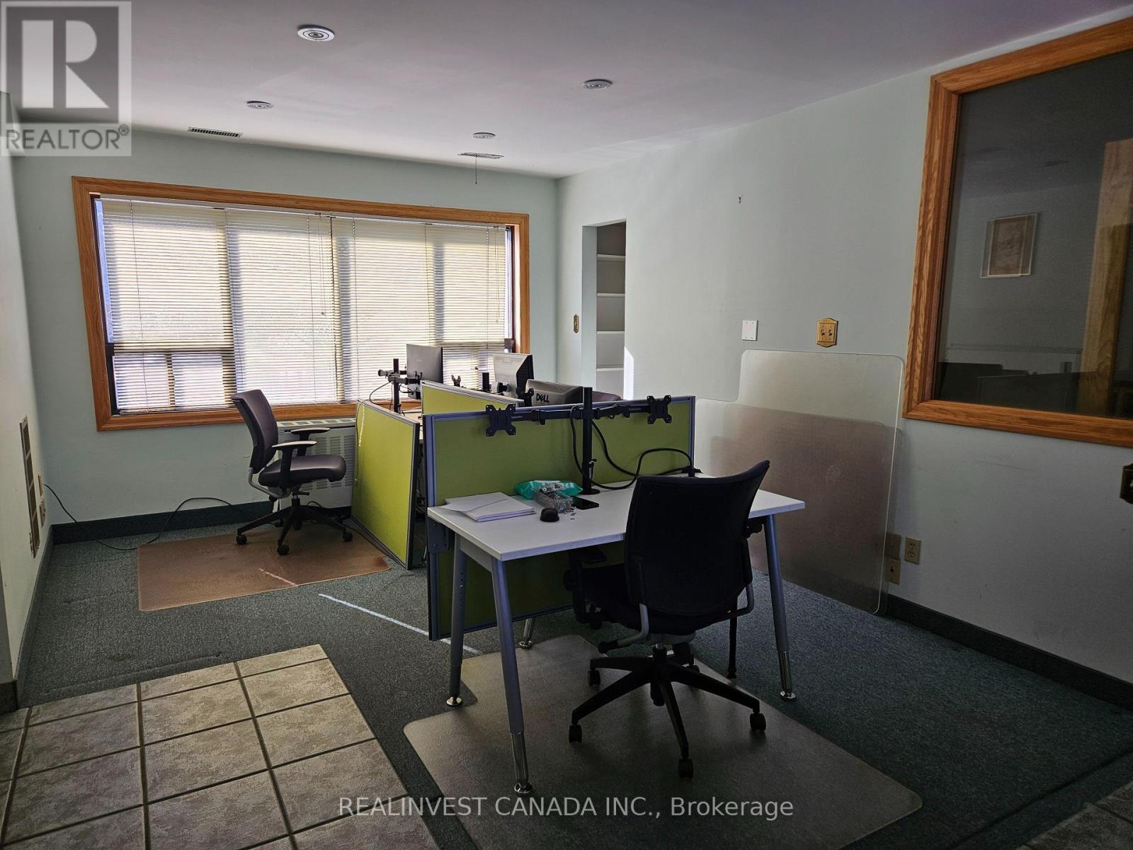 795 Wilson Avenue, Toronto, Ontario  M3K 1E4 - Photo 22 - W12009611