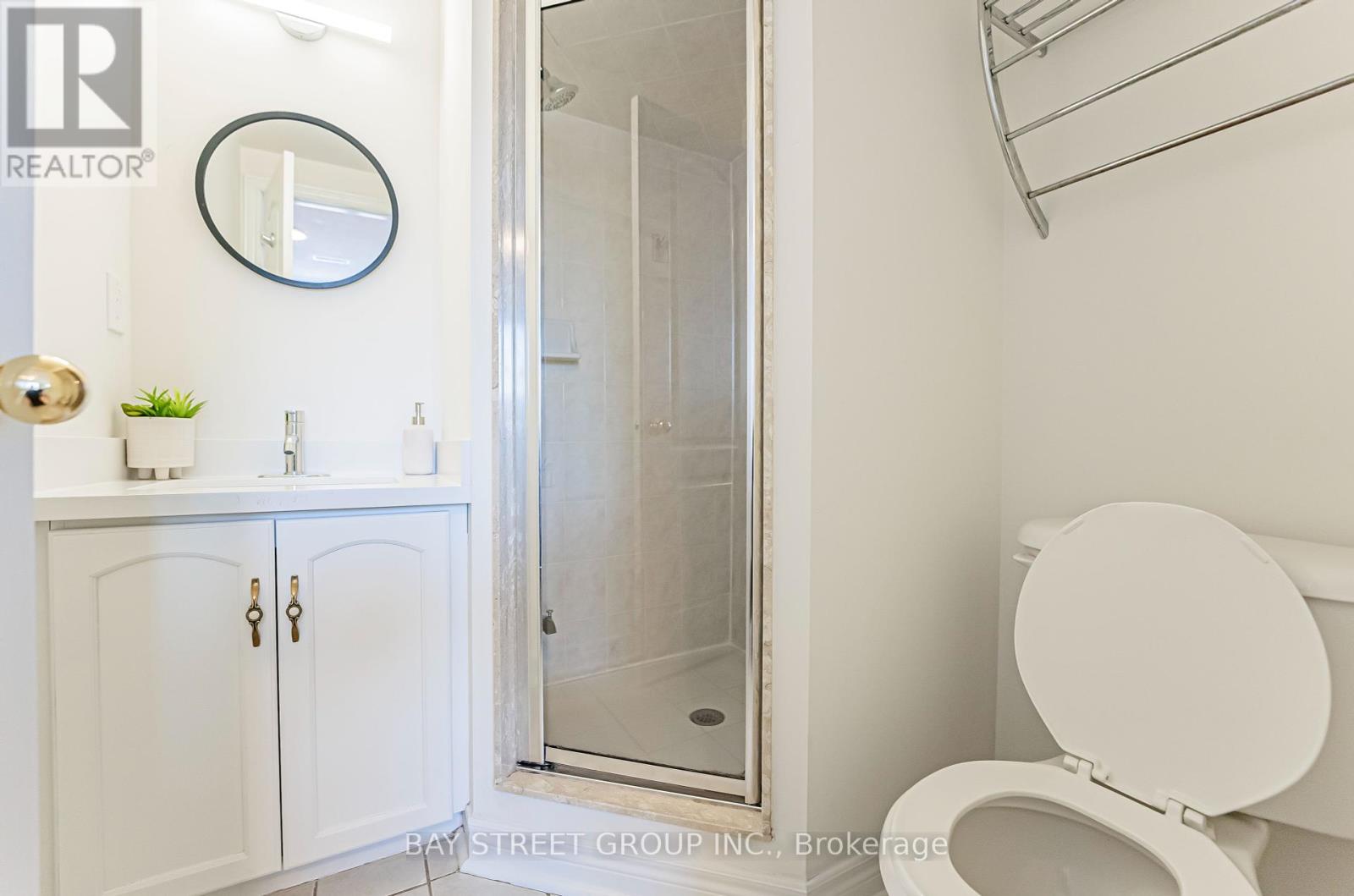 19 English Garden Way, Toronto, Ontario  M2M 4M4 - Photo 24 - C12009559