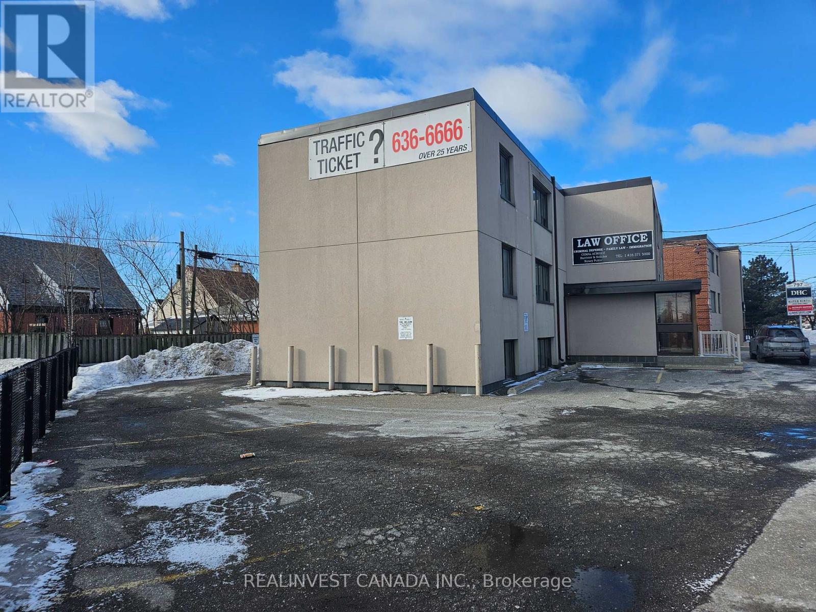795 Wilson Avenue, Toronto, Ontario  M3K 1E4 - Photo 6 - W12009611