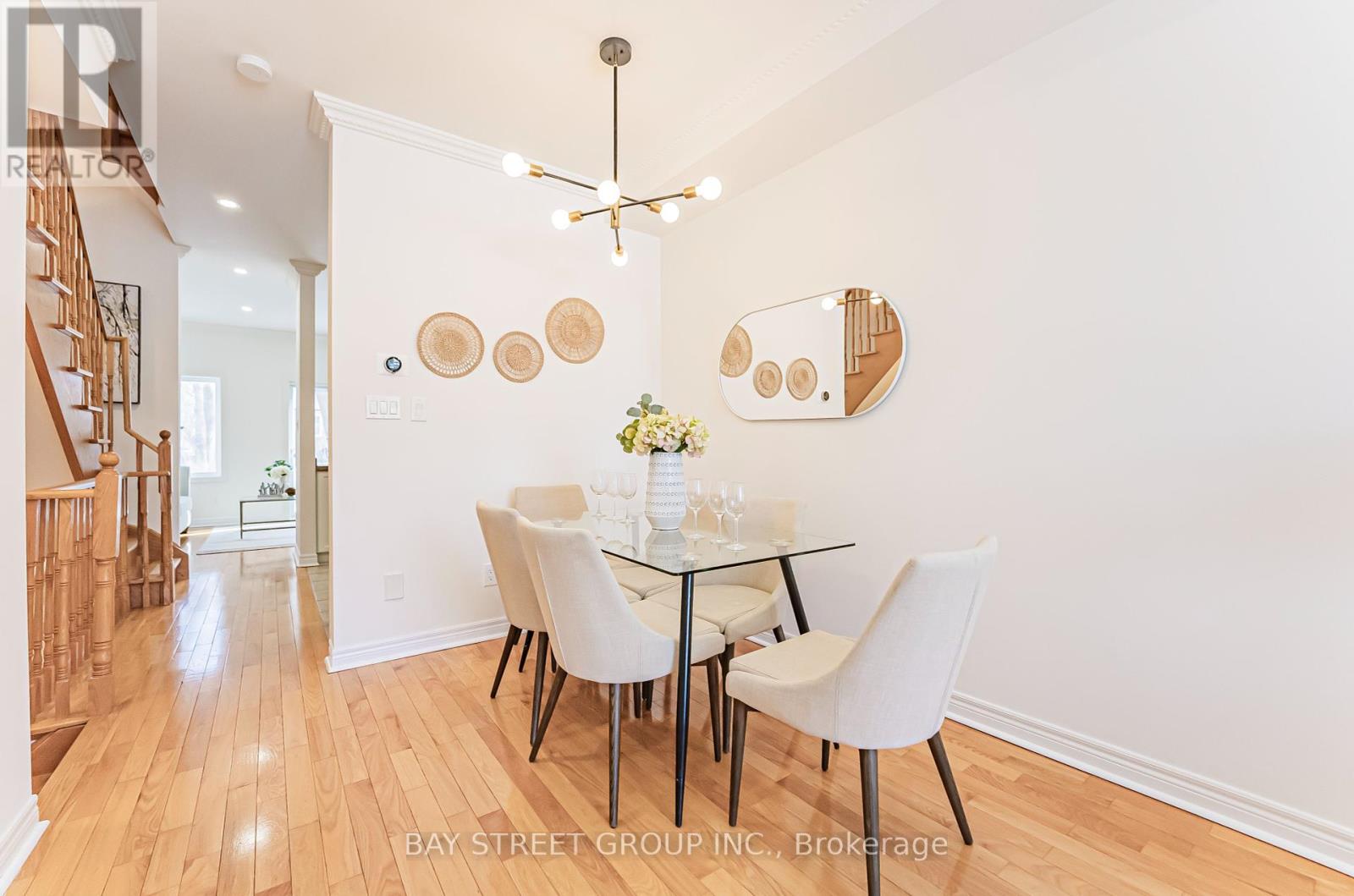 19 English Garden Way, Toronto, Ontario  M2M 4M4 - Photo 6 - C12009559