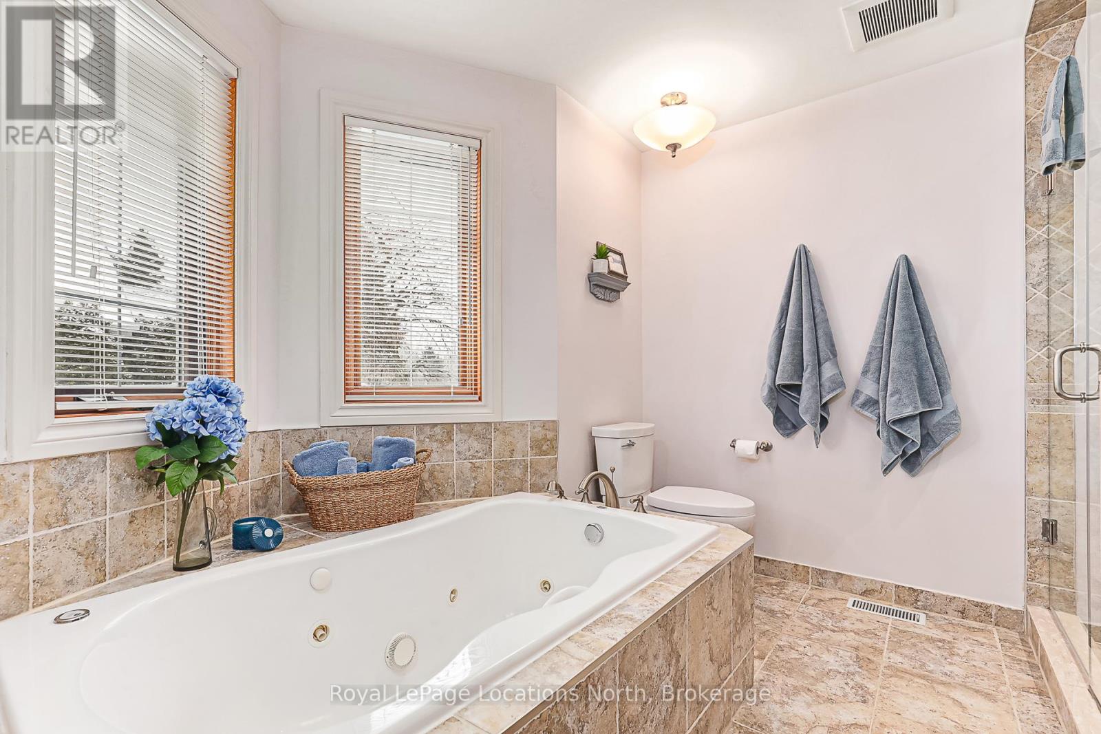 235 Blueski George Crescent, Blue Mountains, Ontario  L9Y 0S8 - Photo 34 - X12009651