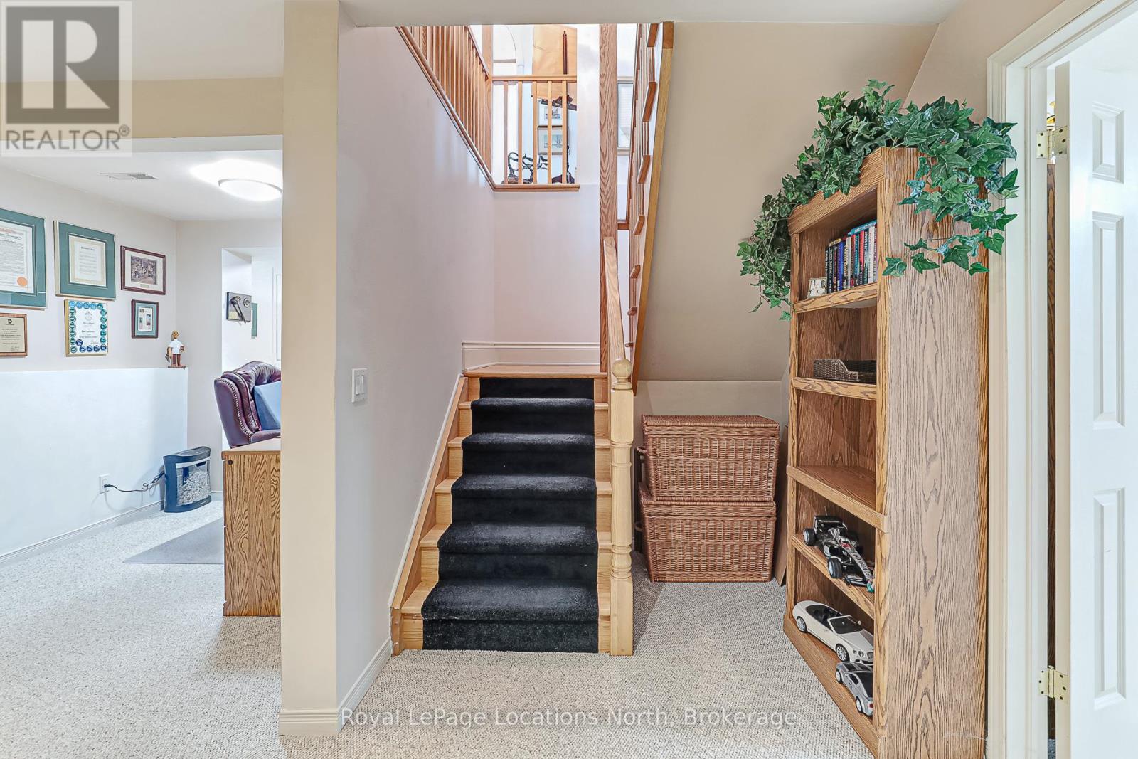 235 Blueski George Crescent, Blue Mountains, Ontario  L9Y 0S8 - Photo 43 - X12009651