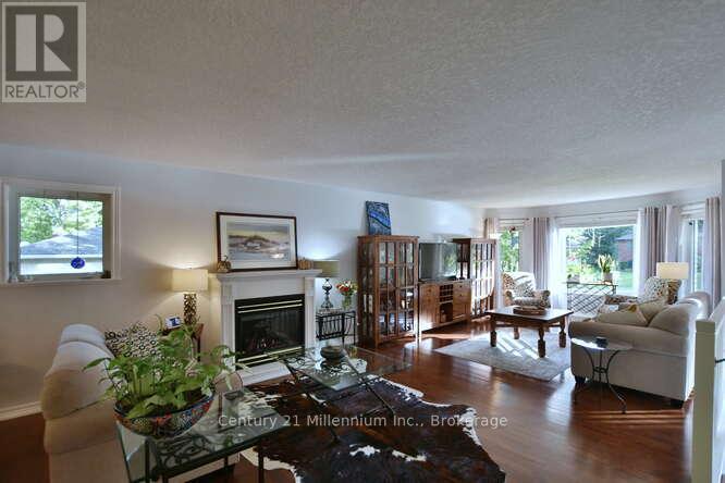 4 Pauline Place, Wasaga Beach, Ontario  L9Z 1J2 - Photo 12 - S12009687