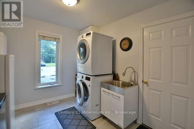 4 Pauline Place, Wasaga Beach, Ontario  L9Z 1J2 - Photo 34 - S12009687