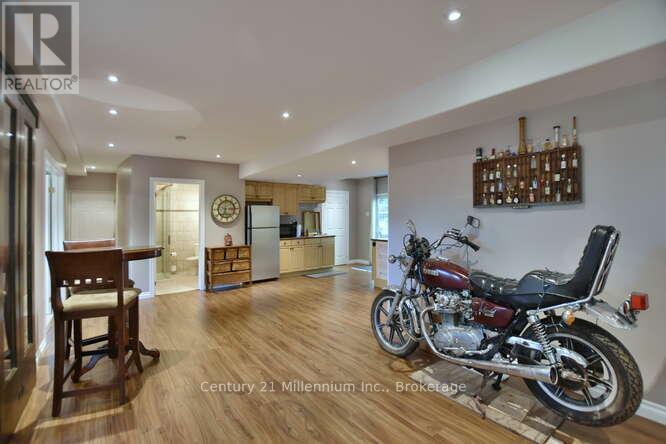 4 Pauline Place, Wasaga Beach, Ontario  L9Z 1J2 - Photo 38 - S12009687