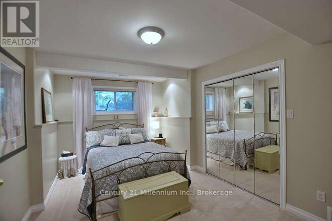 4 Pauline Place, Wasaga Beach, Ontario  L9Z 1J2 - Photo 44 - S12009687
