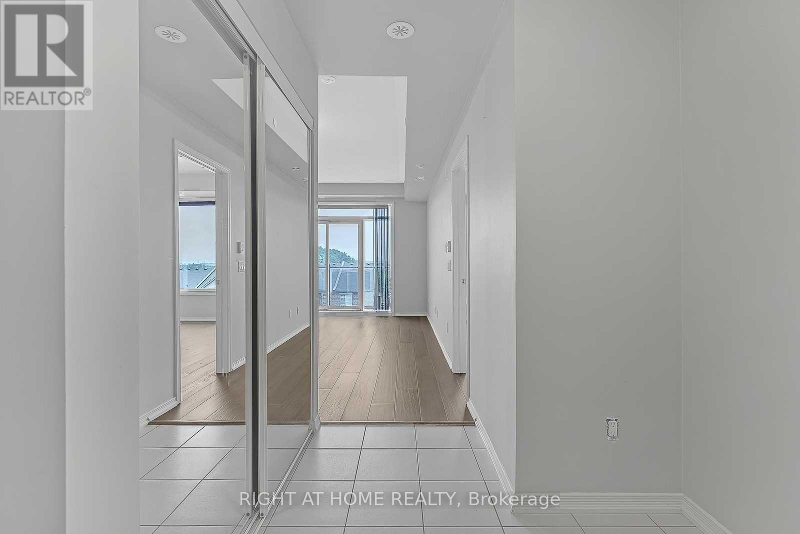 418 - 50 Sky Harbour Drive, Brampton (Bram West), Ontario  L6Y 6B8 - Photo 6 - W11995551