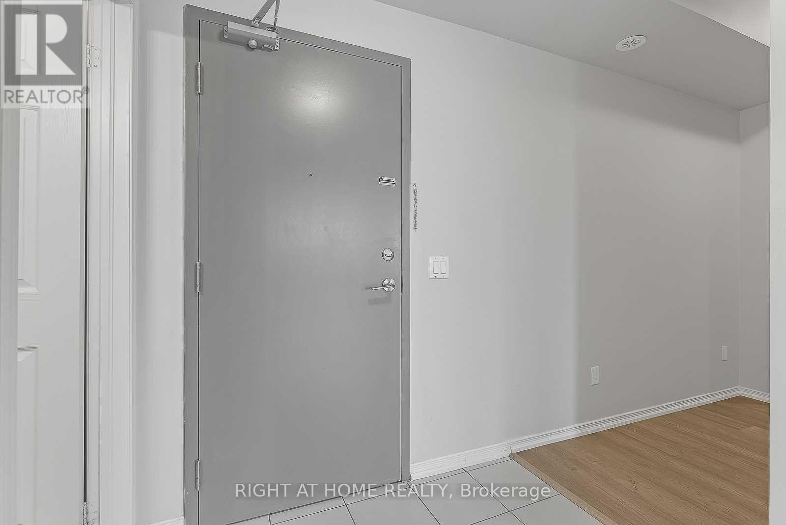 418 - 50 Sky Harbour Drive, Brampton (Bram West), Ontario  L6Y 6B8 - Photo 7 - W11995551