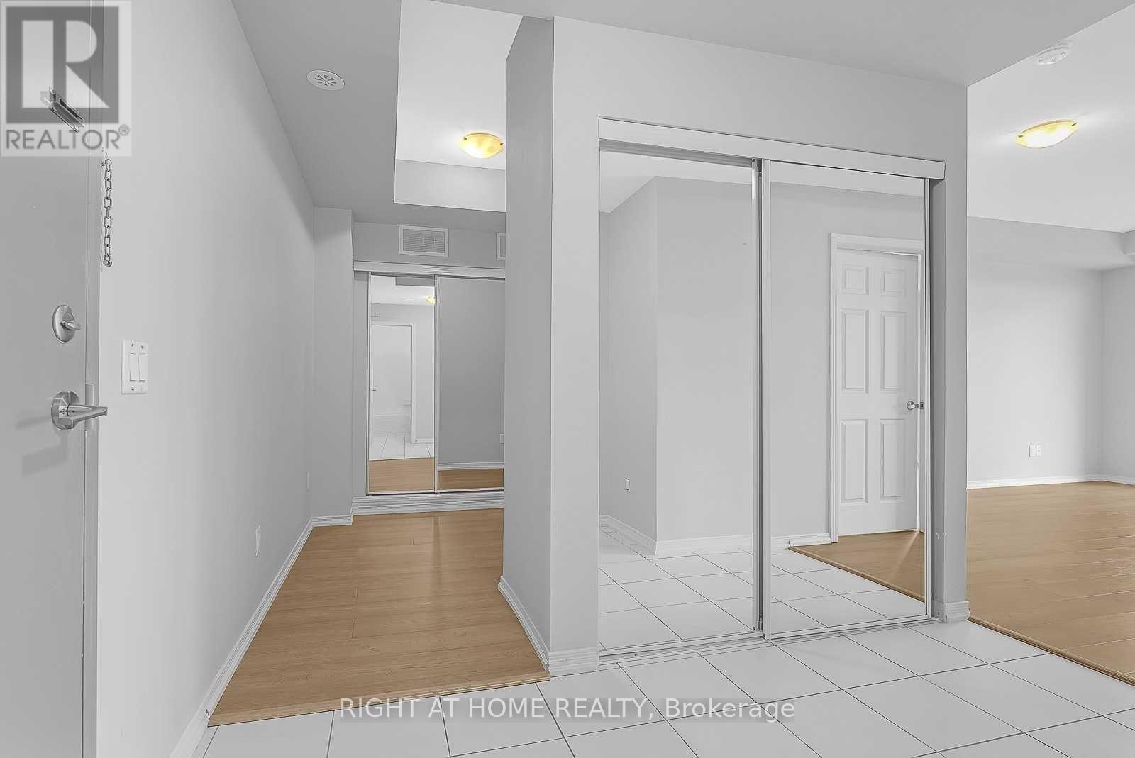 418 - 50 Sky Harbour Drive, Brampton (Bram West), Ontario  L6Y 6B8 - Photo 8 - W11995551