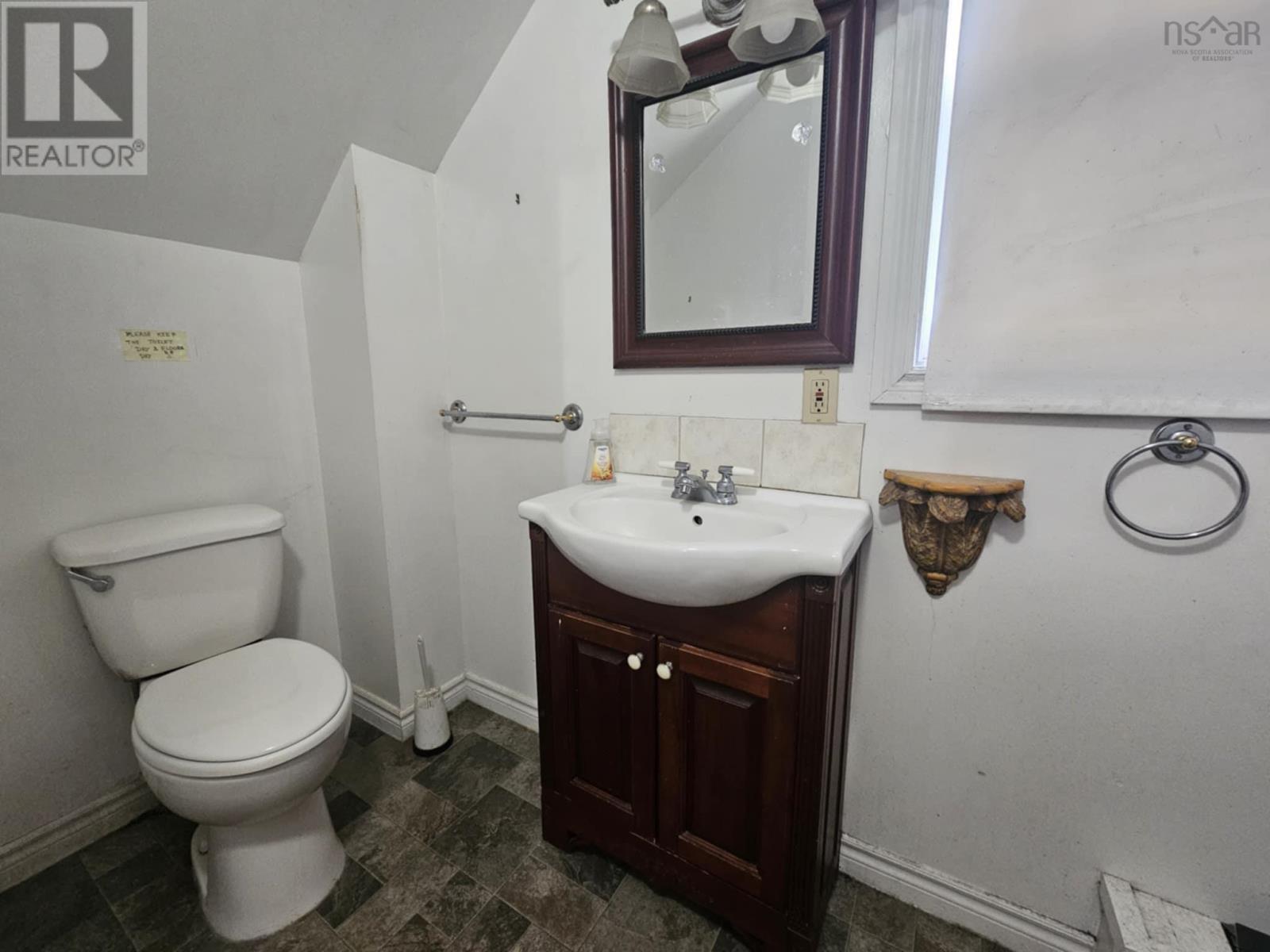 31 Connaught Street, Sydney, Nova Scotia  B1N 2V7 - Photo 22 - 202504509