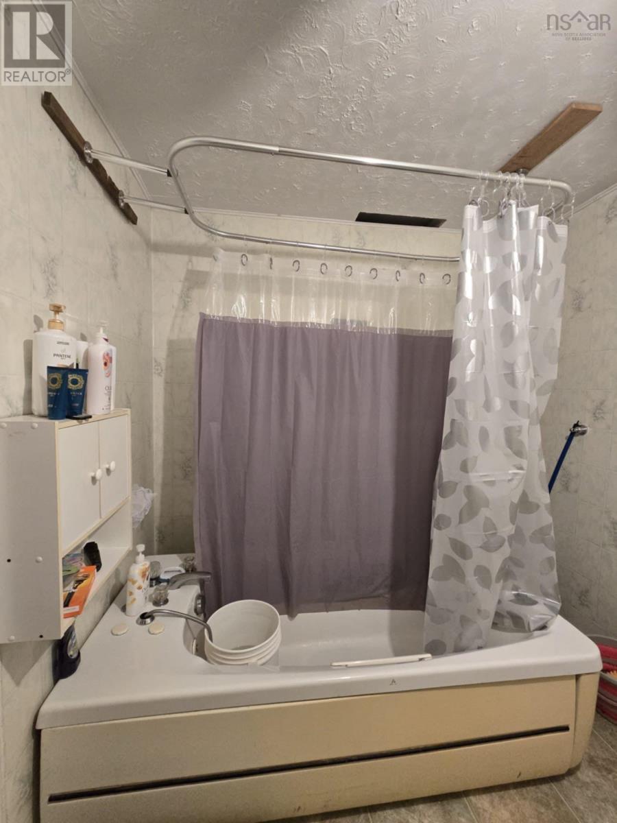 31 Connaught Street, Sydney, Nova Scotia  B1N 2V7 - Photo 24 - 202504509
