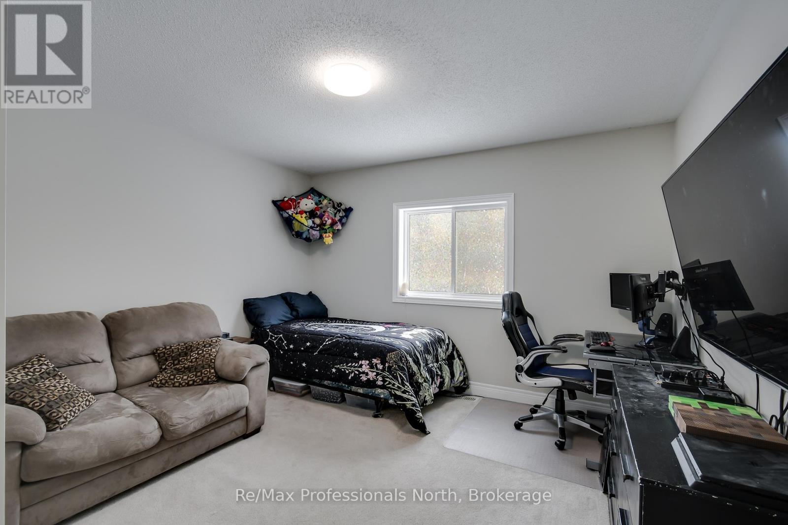 230 Pine Street, Gravenhurst, Ontario  P1P 1B1 - Photo 21 - X12009792