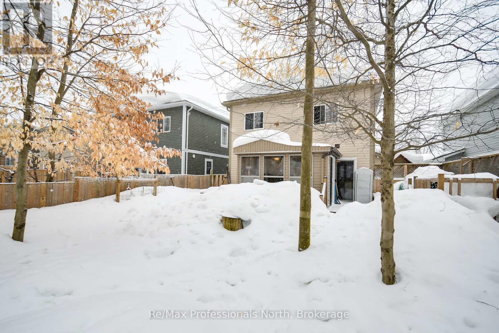 230 Pine Street, Gravenhurst, Ontario  P1P 1B1 - Photo 28 - X12009792