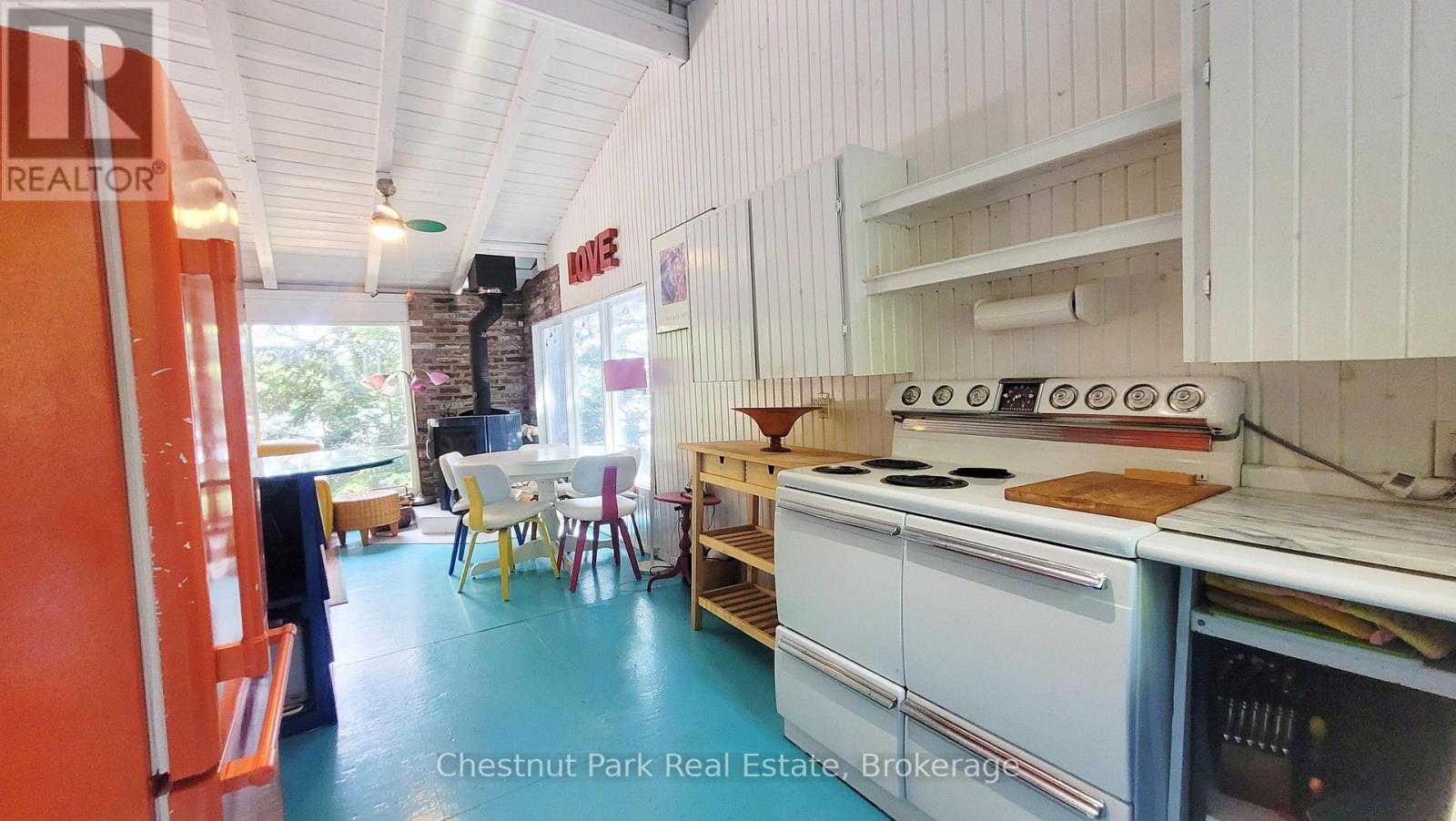 254 Bigwin Island, Lake Of Bays, Ontario  P0B 1A0 - Photo 11 - X12009855