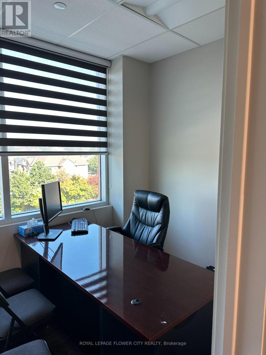 318 - 50 Sunny Meadow Boulevard, Brampton, Ontario  L6R 1X5 - Photo 1 - W12009786
