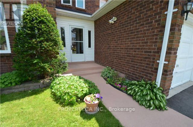 Property at 19 FLAVELLE CRESCENT image 3