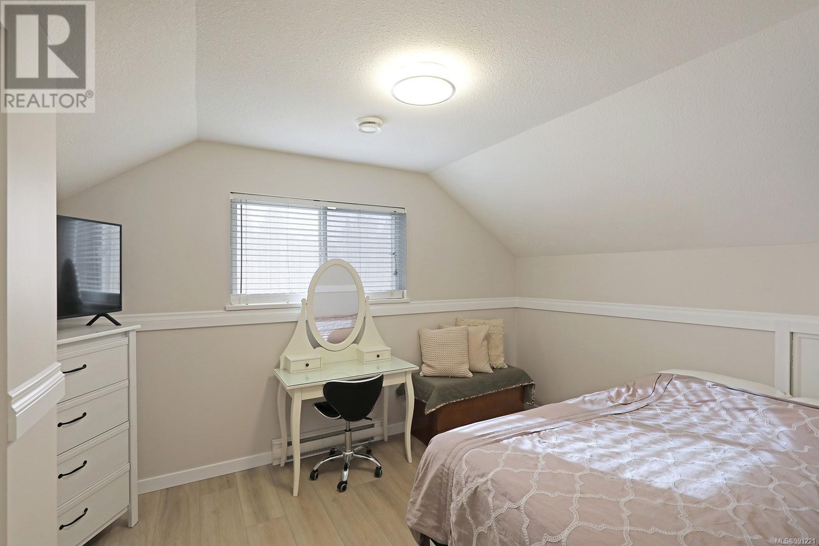 2859 Penrith Ave, Cumberland, British Columbia  V0R 1S0 - Photo 18 - 991221