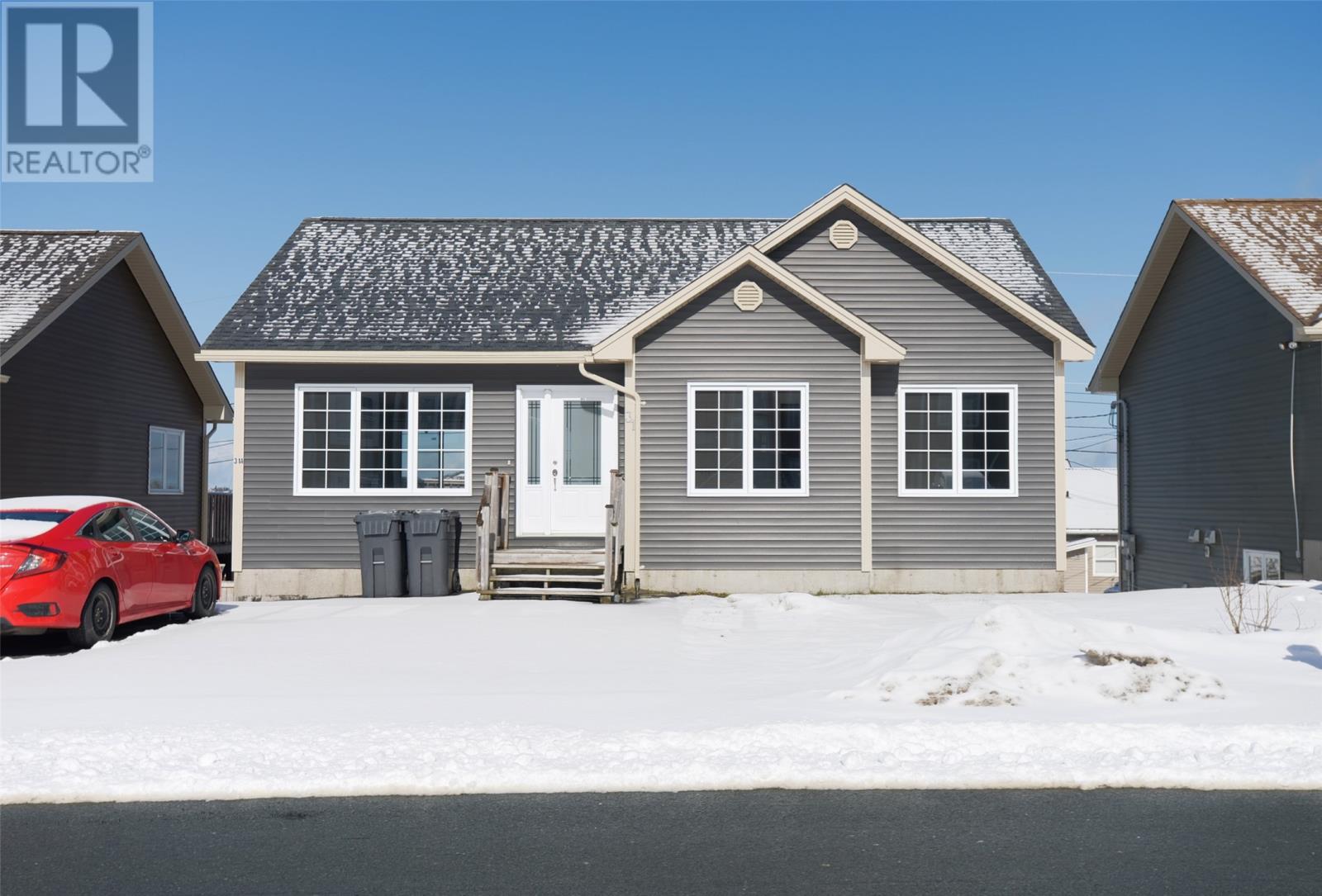 31 Fred W Brown Drive, Paradise, Newfoundland & Labrador  A1L 0V9 - Photo 1 - 1282226