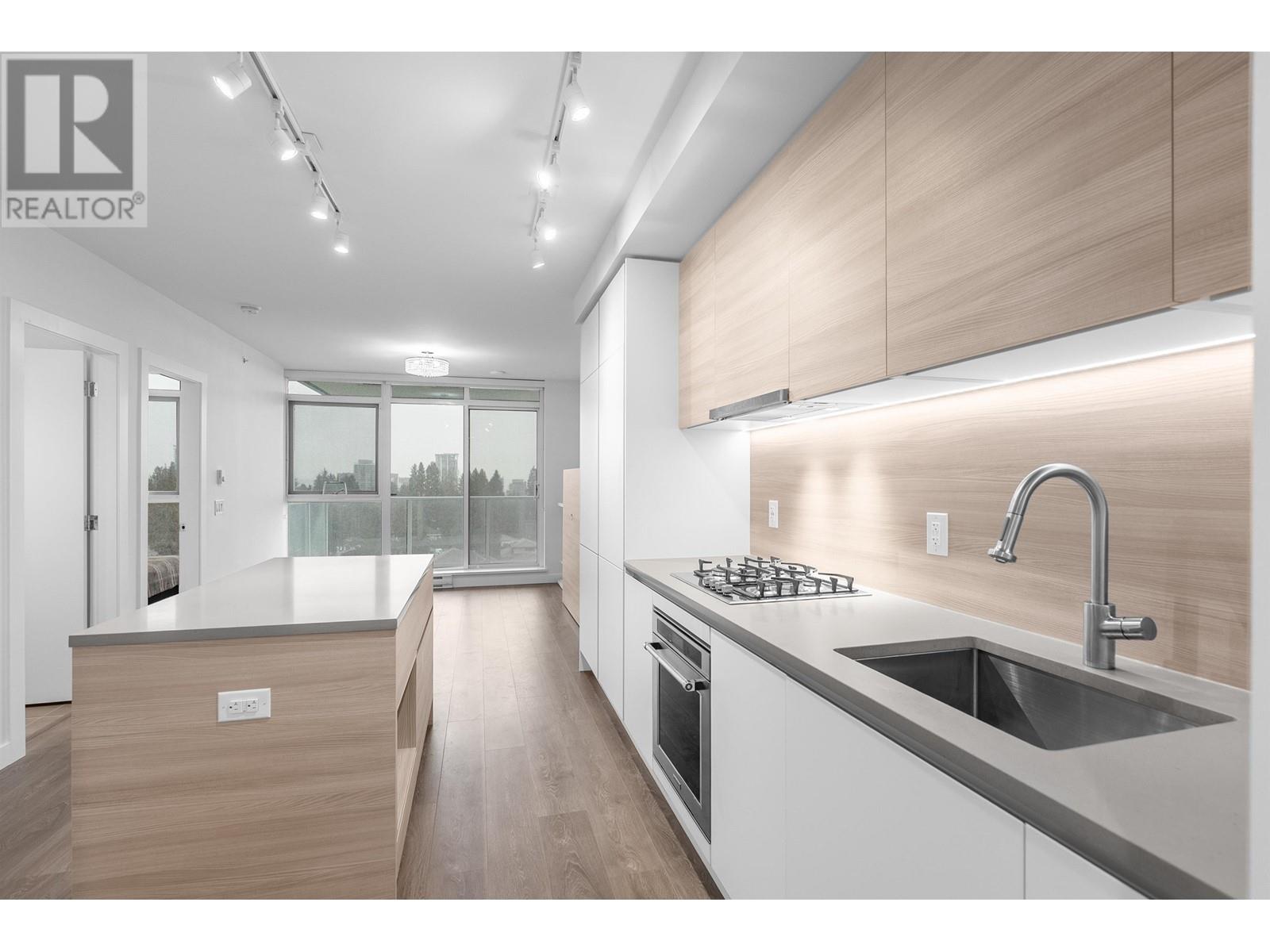 801 525 FOSTER AVENUE, coquitlam, British Columbia