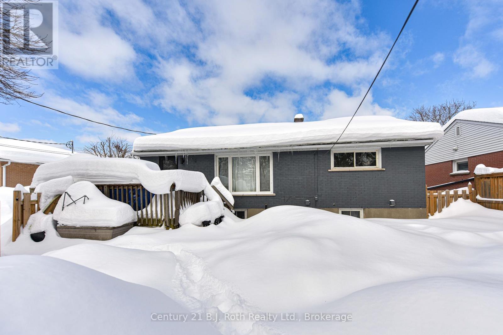 311 James Street E, Orillia, Ontario  L3V 1M4 - Photo 3 - S12010012