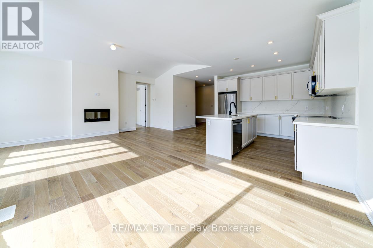 170 Mapleside Drive, Wasaga Beach, Ontario  L9Z 0L4 - Photo 14 - S12010044