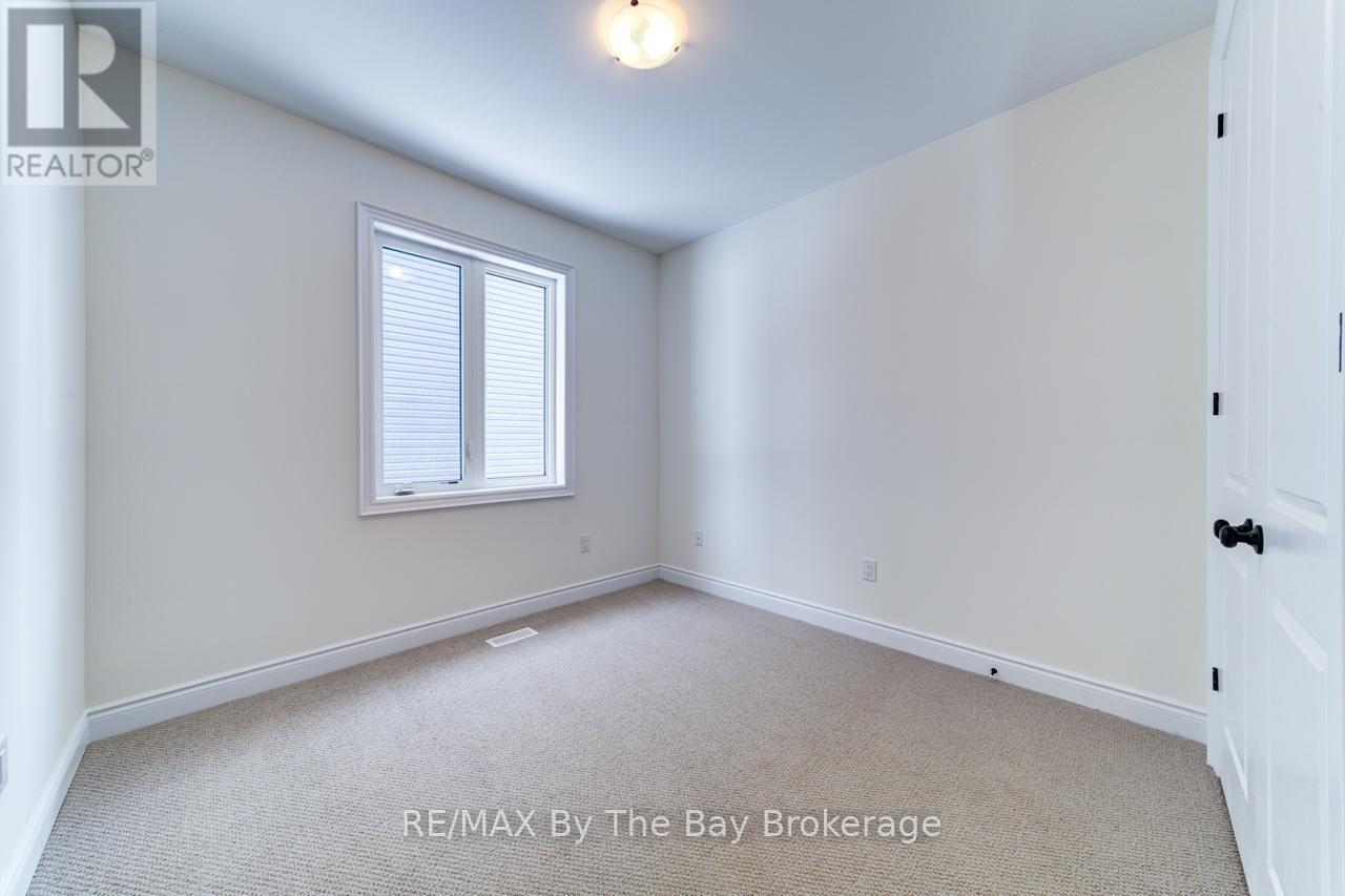 170 Mapleside Drive, Wasaga Beach, Ontario  L9Z 0L4 - Photo 8 - S12010044