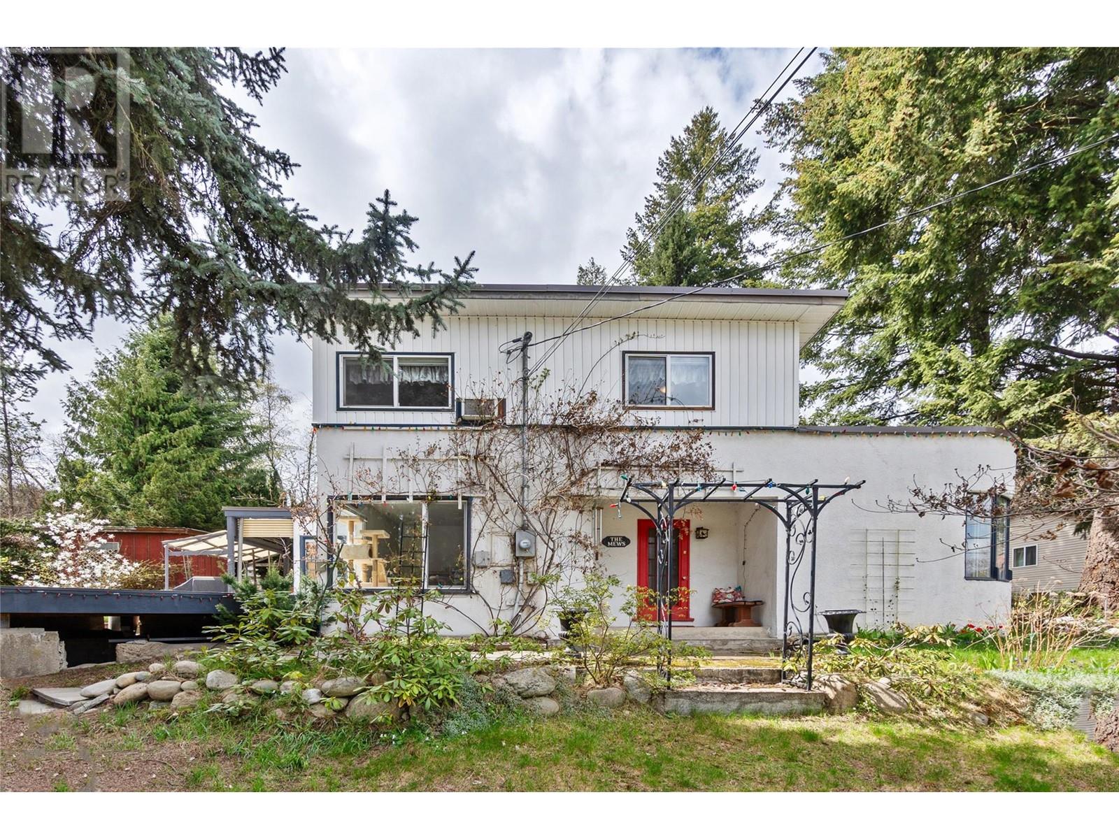 Property at 2612 COLUMBIA Avenue image 1