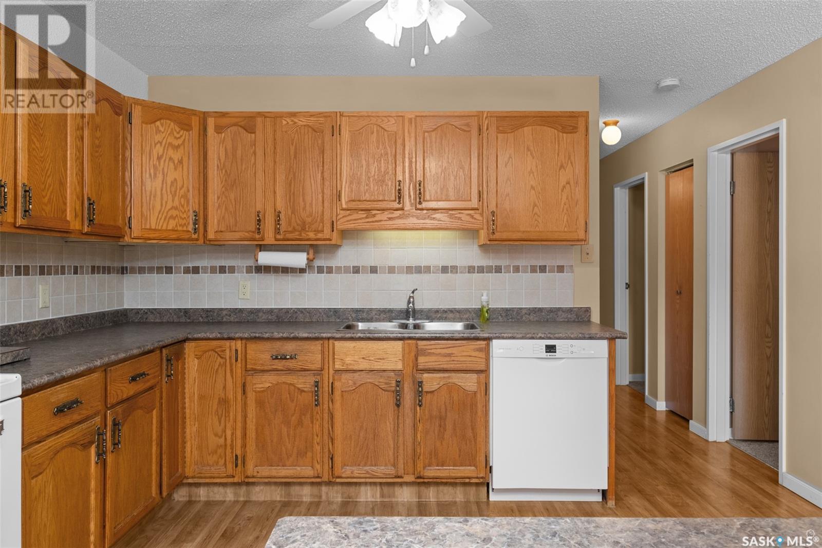 Property at 105 42 27th STREET E image 5