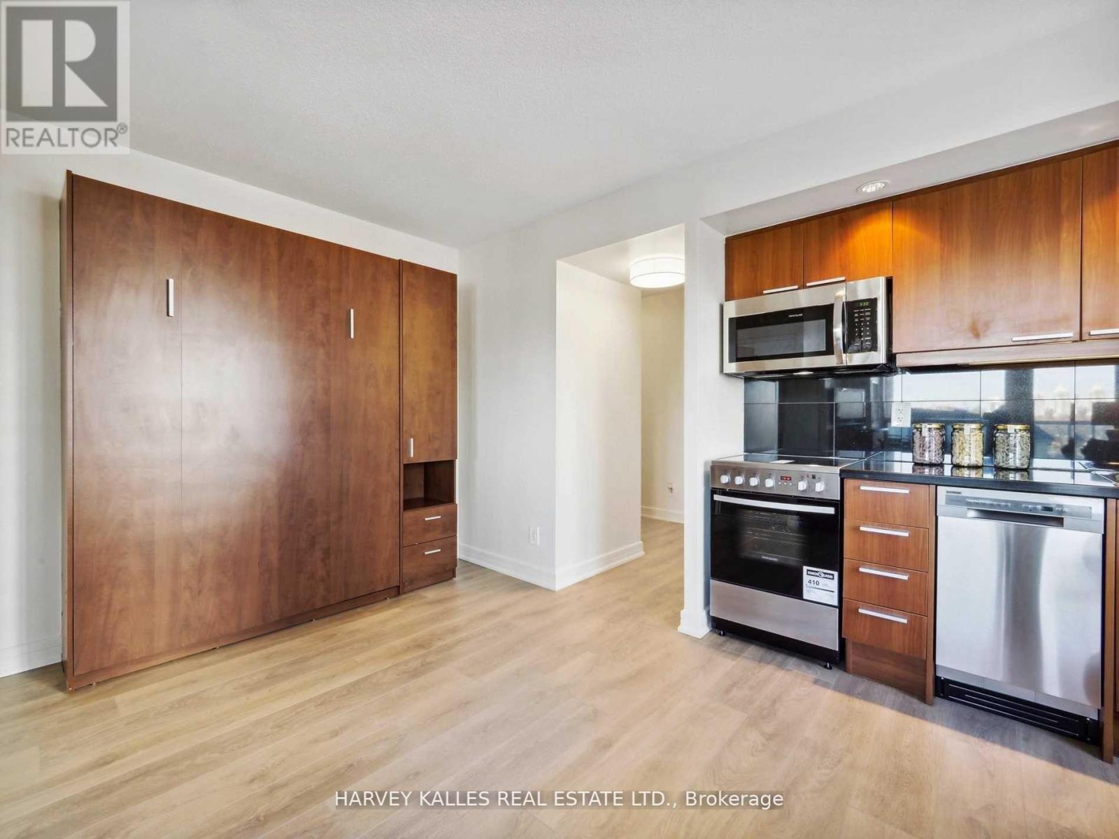 Property at 409 - 19 AVONDALE AVENUE image 5