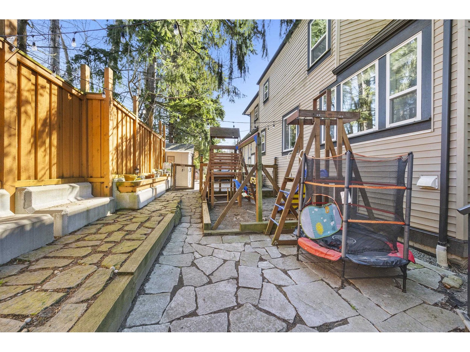 15305 29a Avenue, Surrey, British Columbia  V4P 1G7 - Photo 34 - R2974214