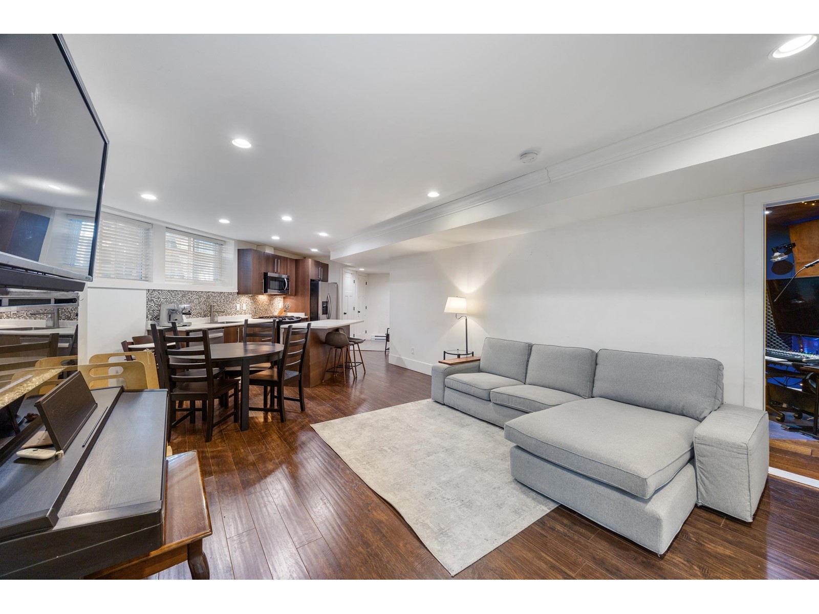 15305 29a Avenue, Surrey, British Columbia  V4P 1G7 - Photo 26 - R2974214