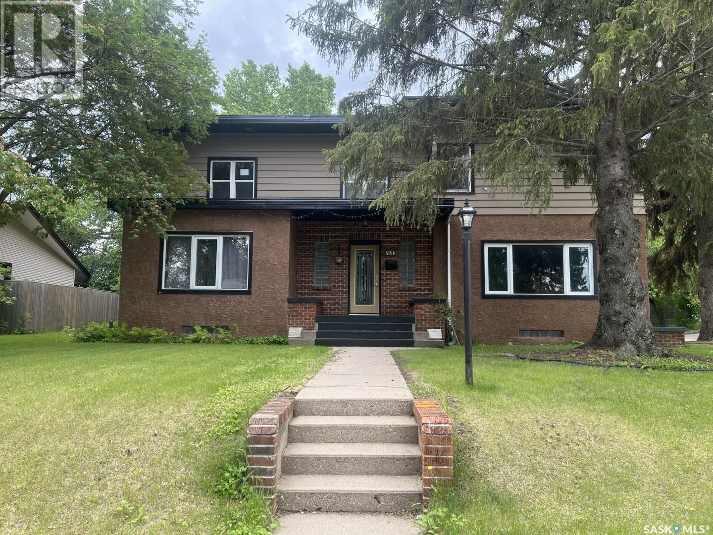 Property at 427 21st STREET W image 1