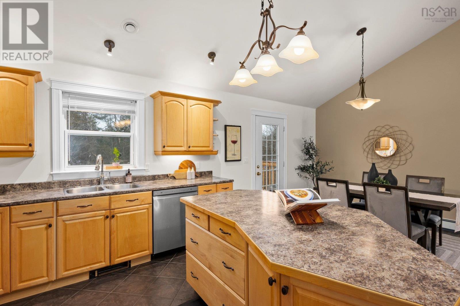 602 Cobequid Road, Lower Sackville, Nova Scotia  B4C 4G1 - Photo 19 - 202504518