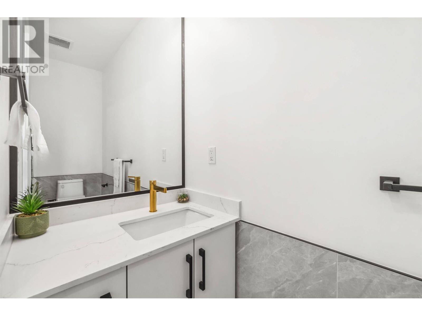 1 5737 Clarendon Street, Vancouver, British Columbia  V5R 3K4 - Photo 15 - R2975373